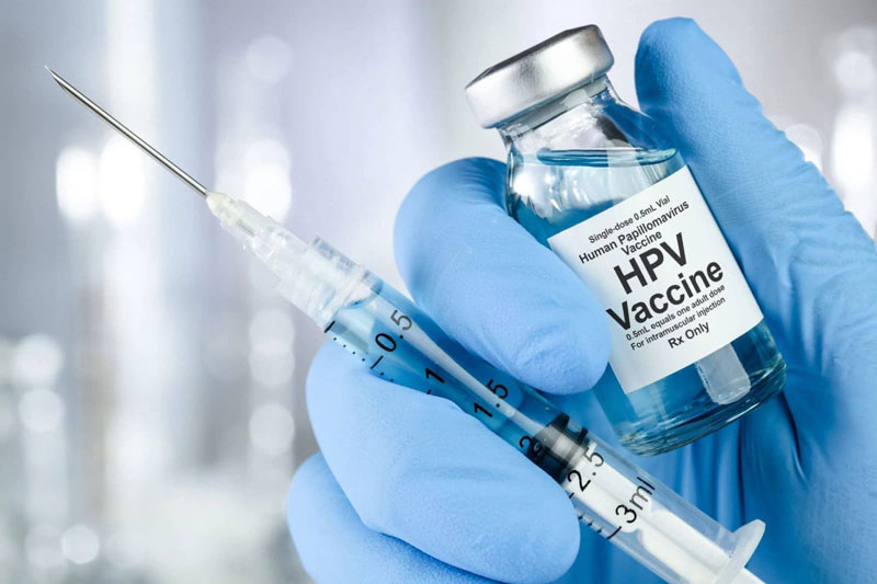 Vắc xin HPV giúp chị em chủ động phòng ngừa và giảm tỷ lệ mắc các bệnh ung thư. 