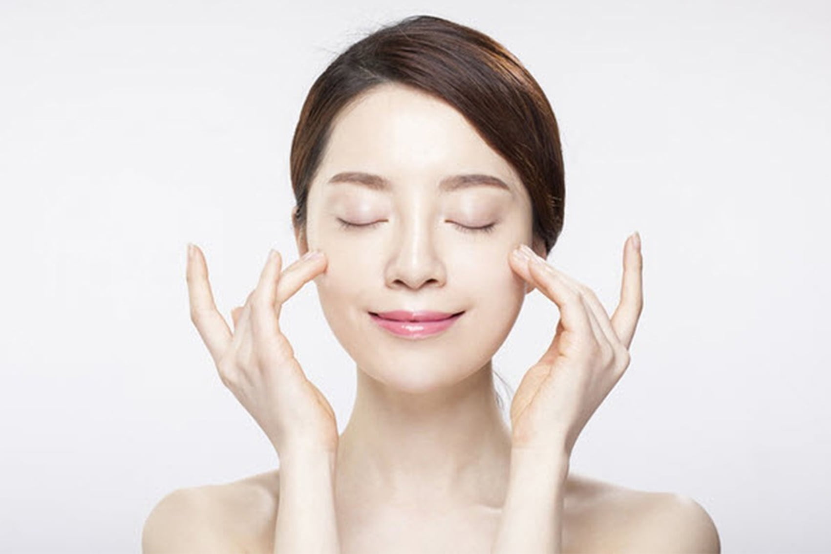 Uống collagen mang lại nhiều lợi ích cho sức khỏe chị em