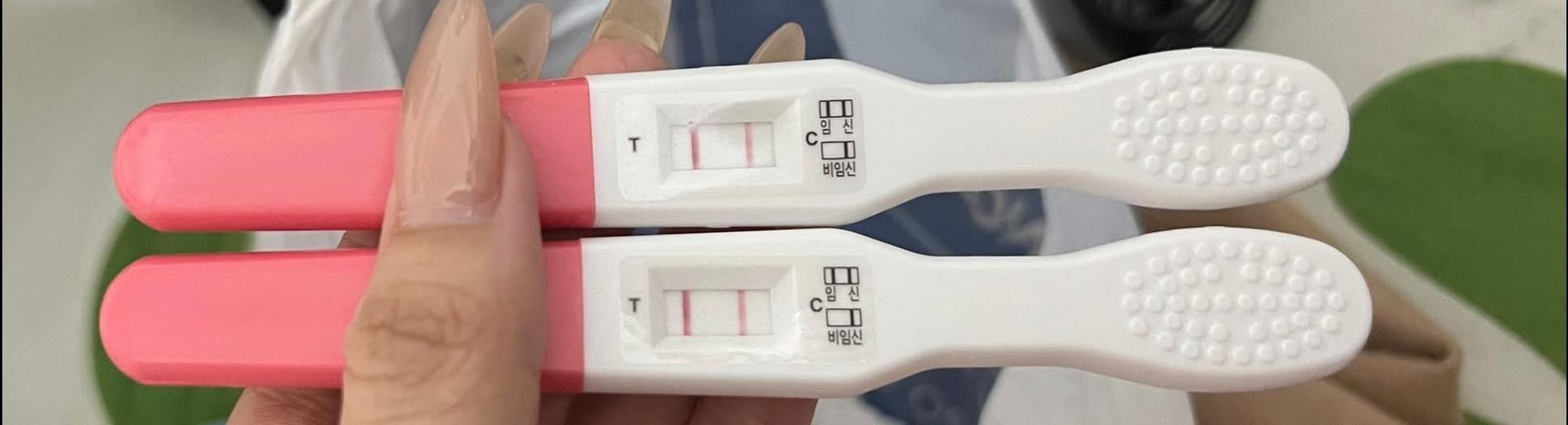 Chậm kinh 1 tháng thử thai lên 2 vạch mờ là có thai chưa? 2 Hình ảnh do khách hàng ẩn danh cung cấp