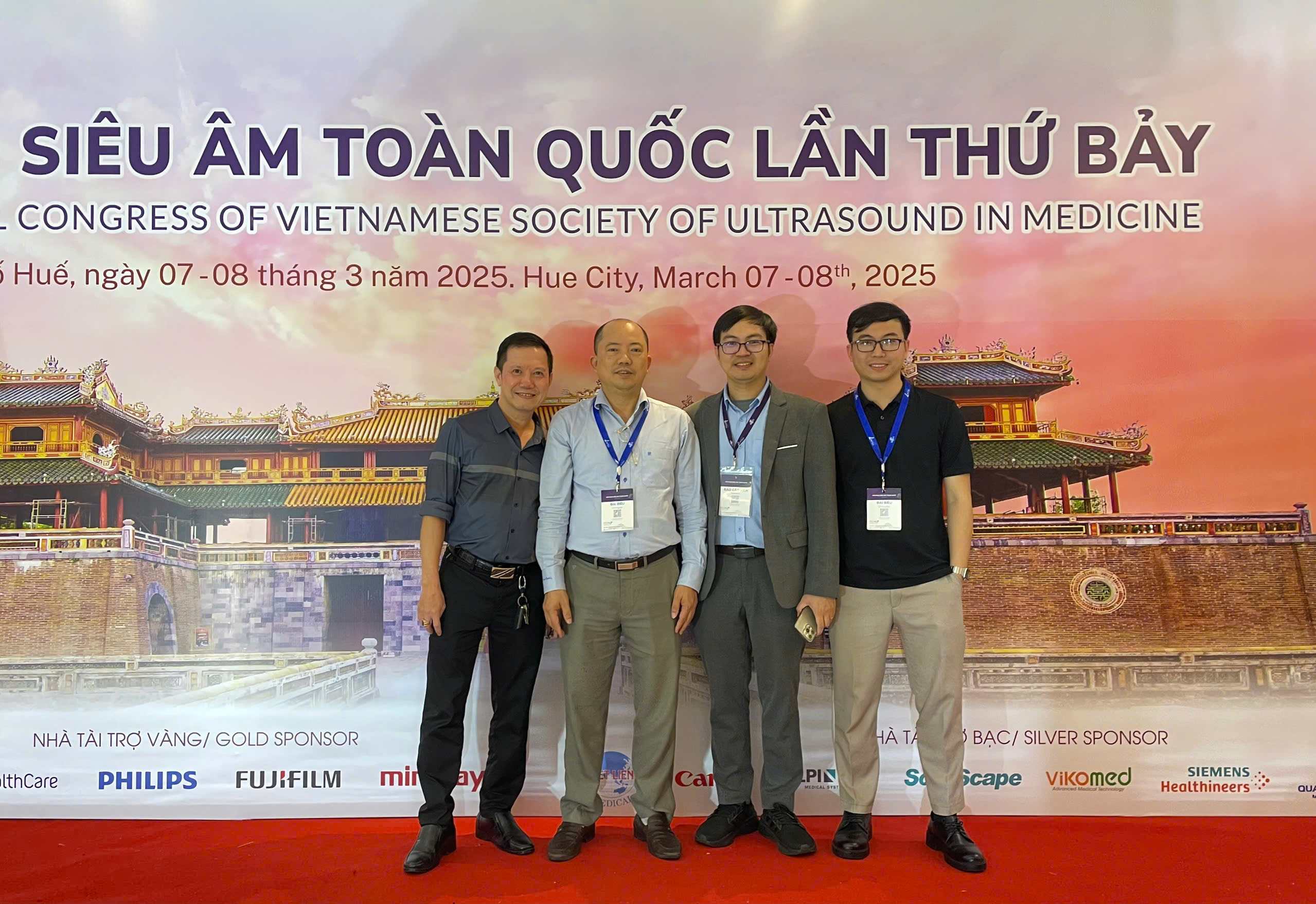Bác sĩ Đỗ Xuân Hoài thường xuyên tham gia các hội thảo, hội nghị về siêu âm