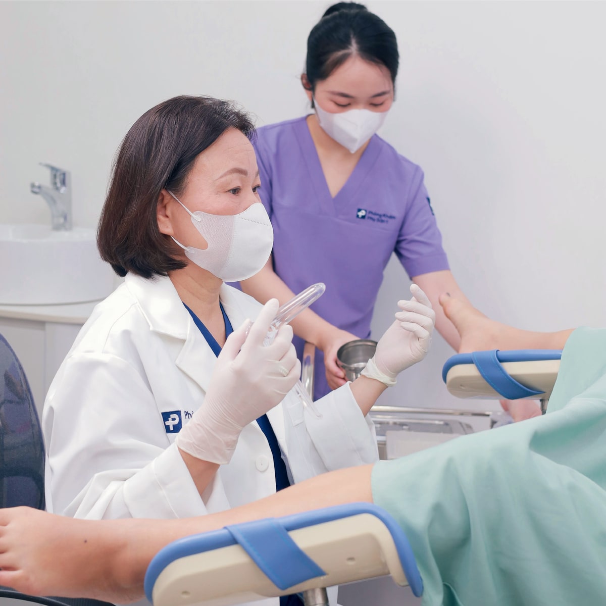 khám bất thường min