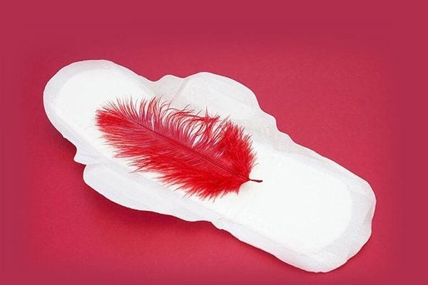 máu chảy bất thường giữa chu kỳ