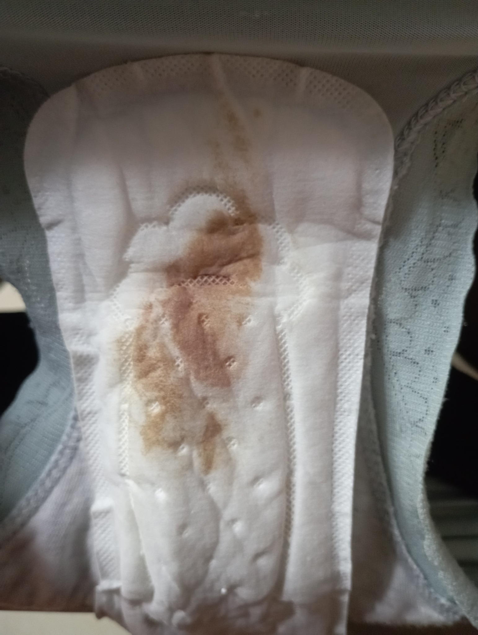 Ra dịch nâu sau 9 ngày chậm kinh có sao không? 2 Hình ảnh do khách hàng ẩn danh cung cấp